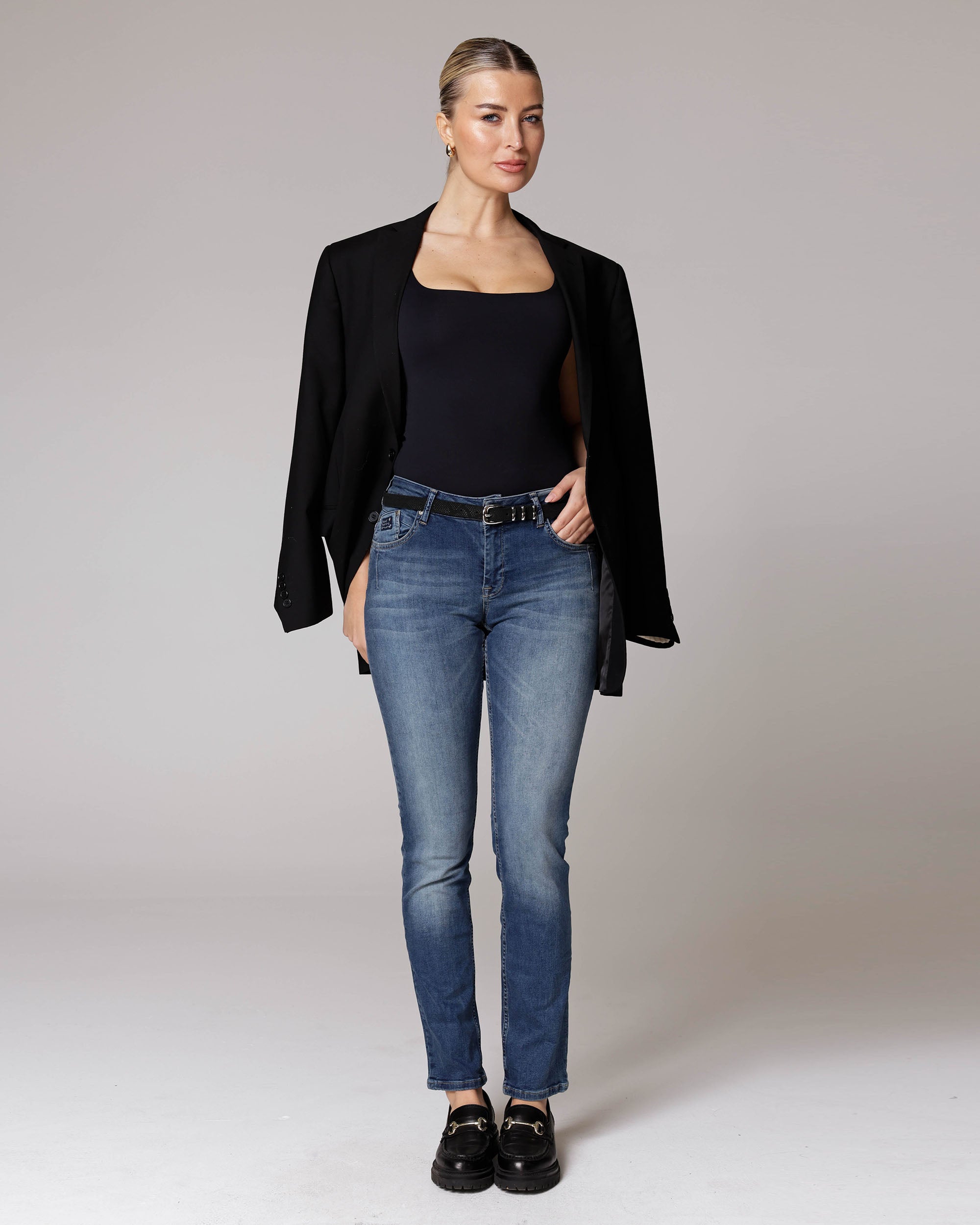 100 Black